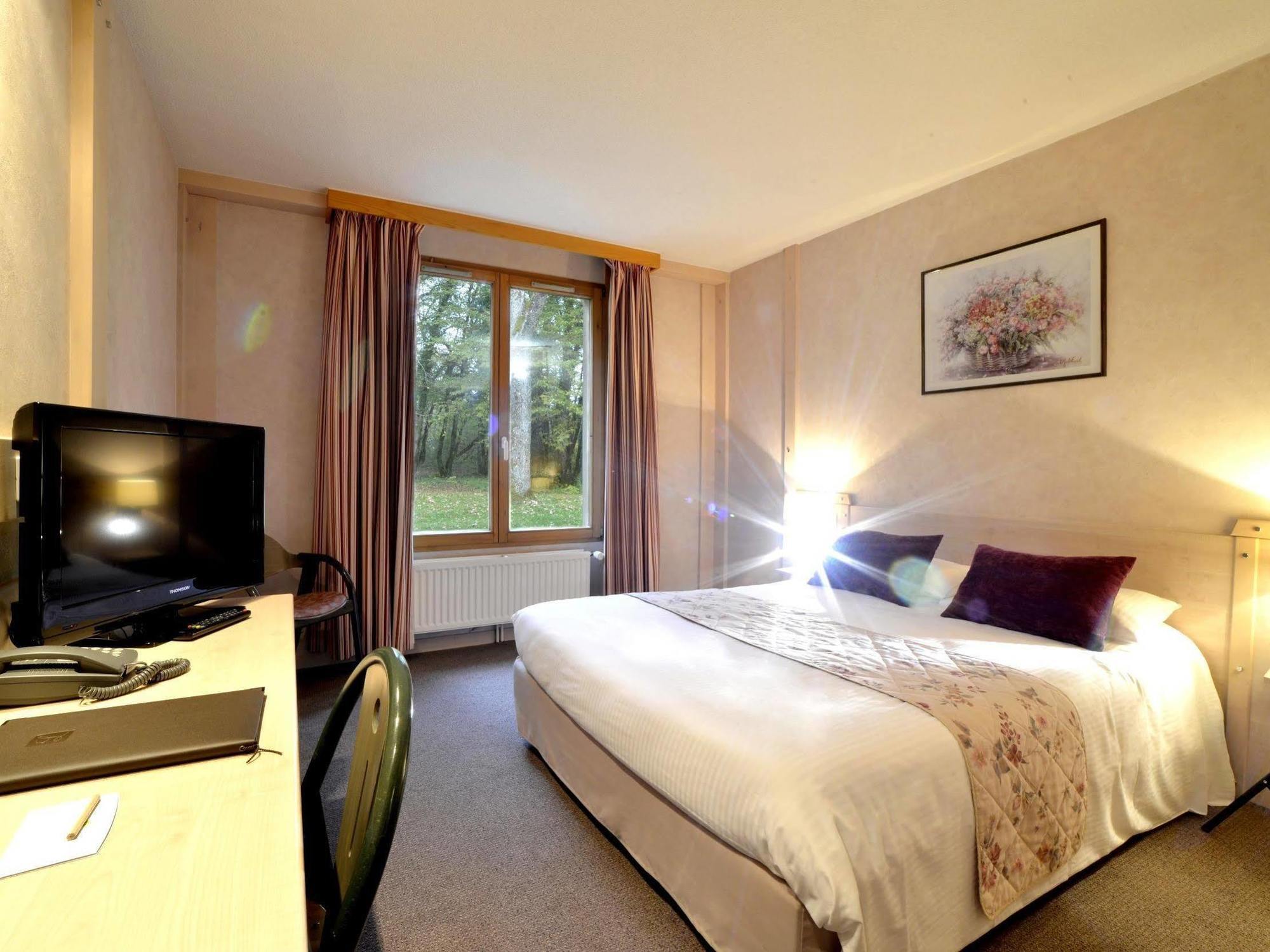 Le Bois Dormant-Hotel Restaurant & Spa Logis Hotel Champagnole Exterior photo
